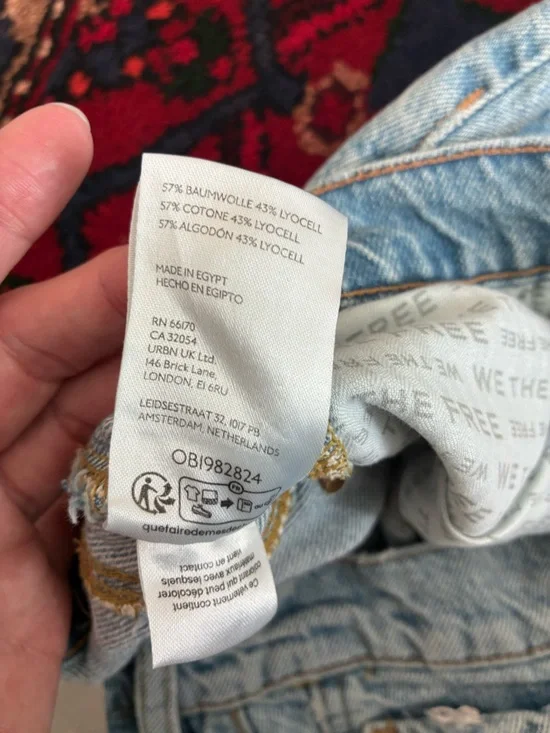 We the Free Good Luck Barrel Jeans RUNS LARGE - Picture 9 of 9